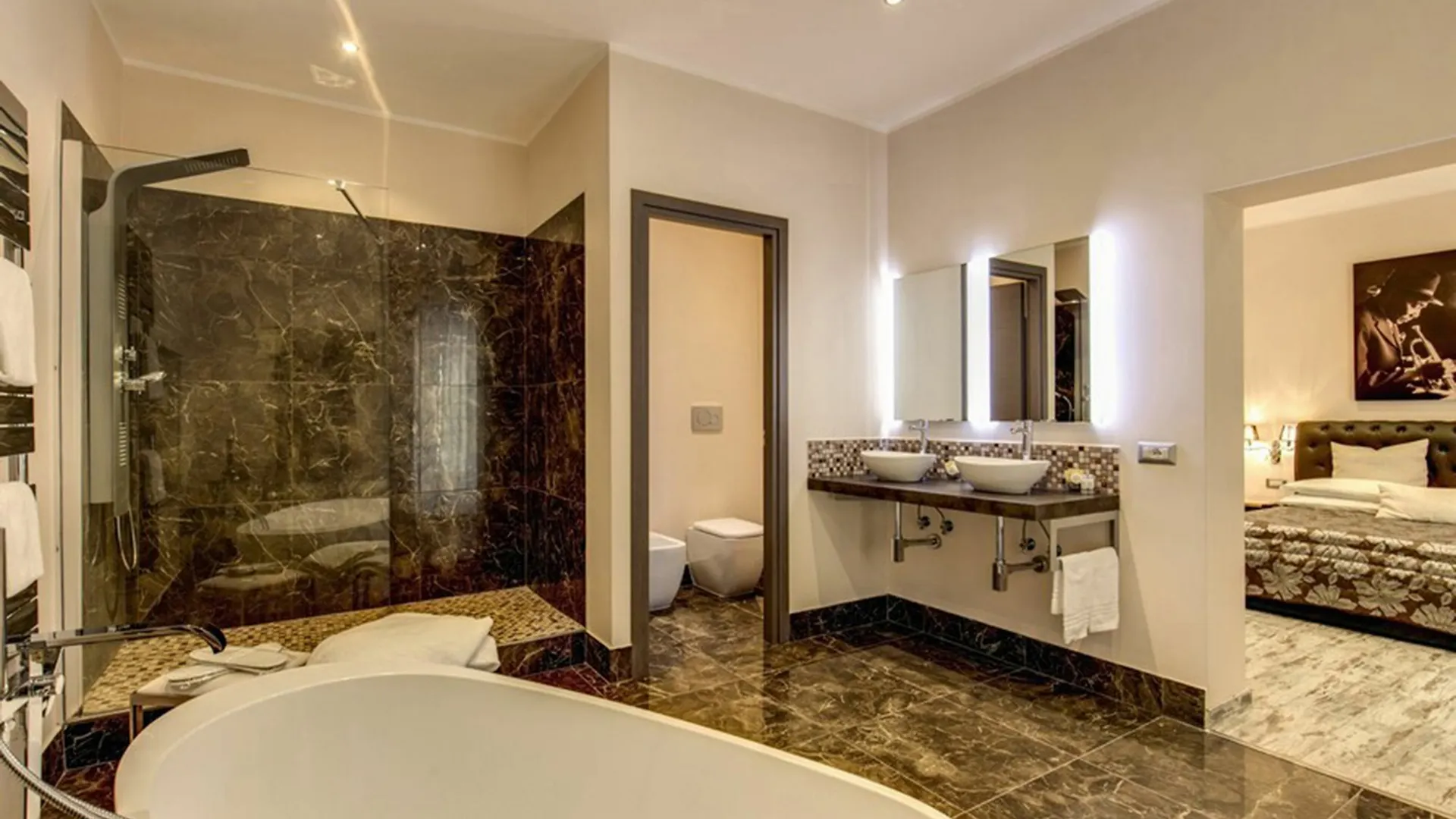 Hotel Colonna 18 Roma 2*,