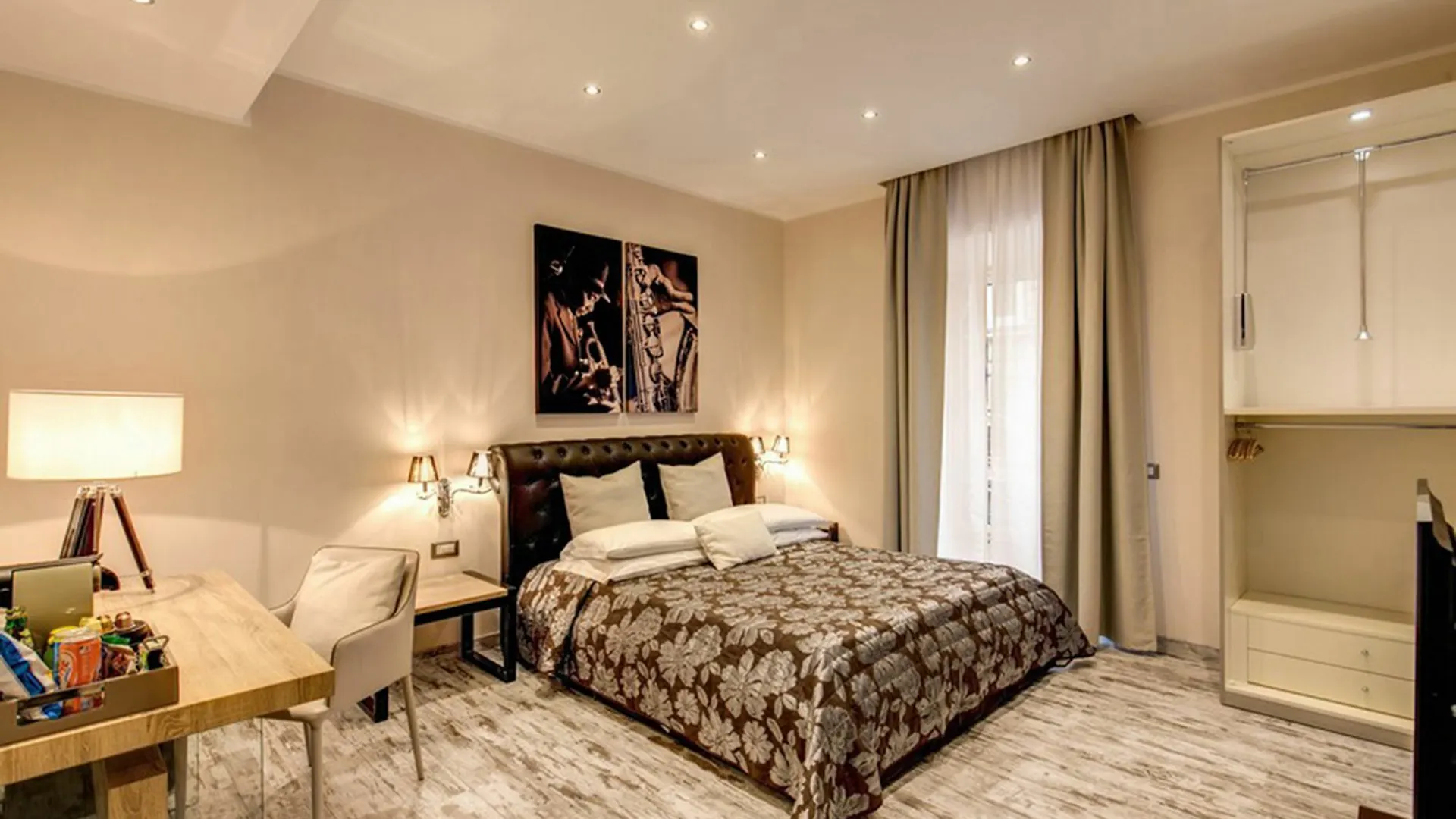 Colonna 18 By Ghor Hotel Roma Itália