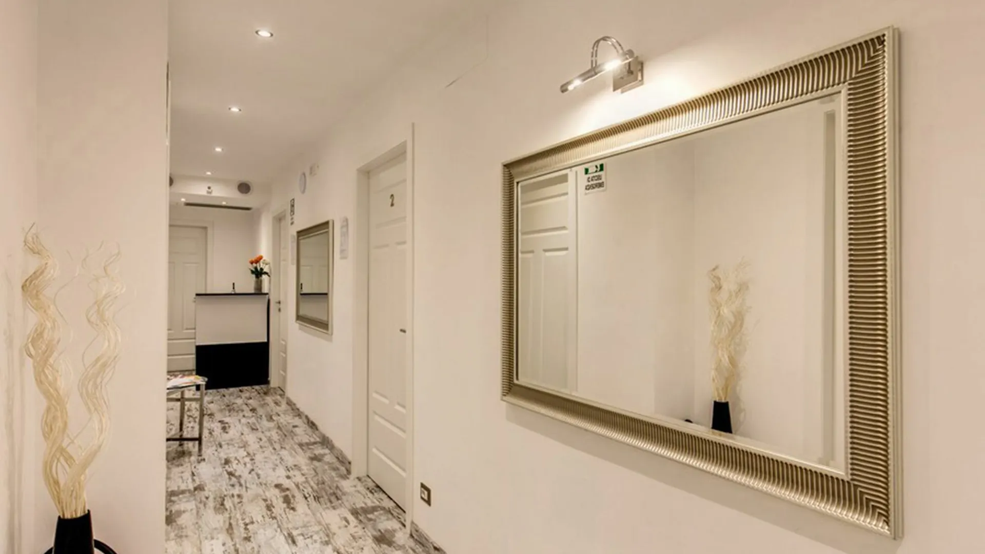 Colonna 18 By Ghor Hotel Roma Itália